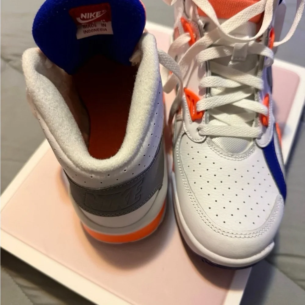 Nike